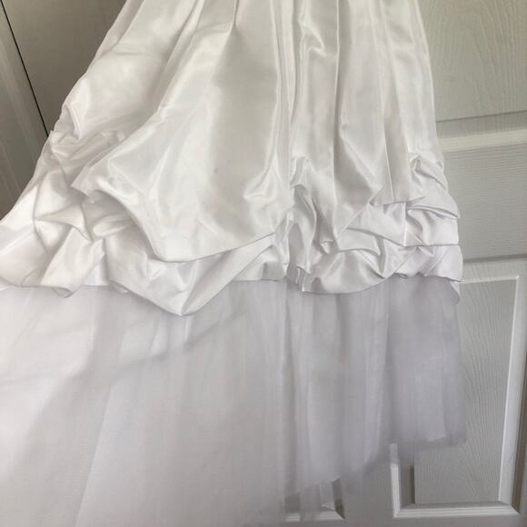 Joan Calabrese Girls formal dress in white aged 7 - Picture 5 of 12